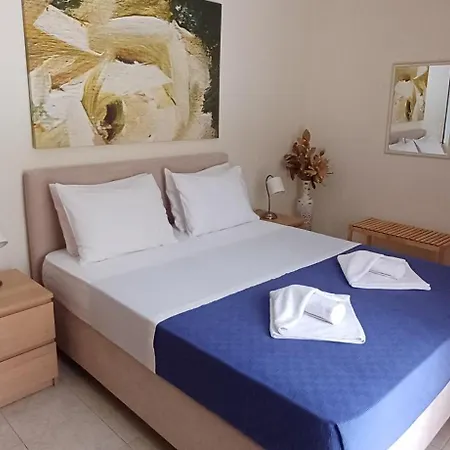 Blue Ark Flat & アパート Aigeira