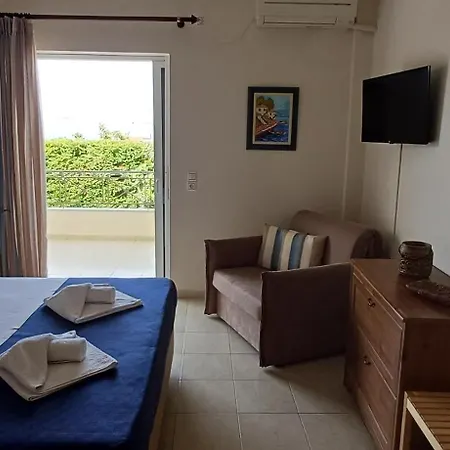 Blue Ark Flat & * Aigeira