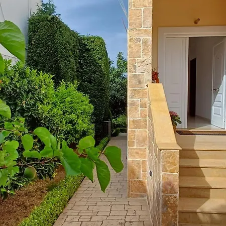 Blue Ark Flat & Appartement Aigeira