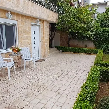 Blue Ark Flat & アパート