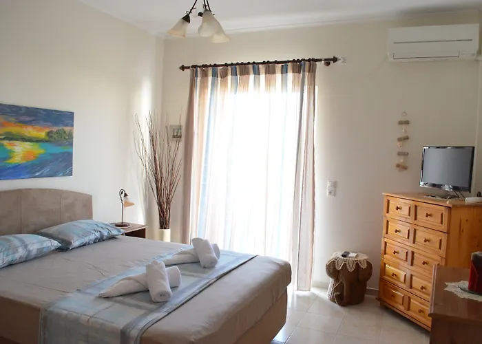 Blue Ark Flat & * Aigeira