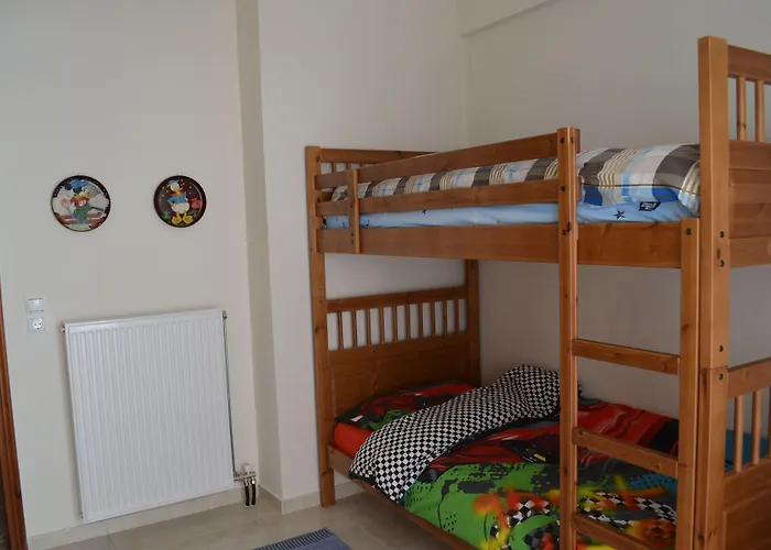 Blue Ark Flat & Aigeira